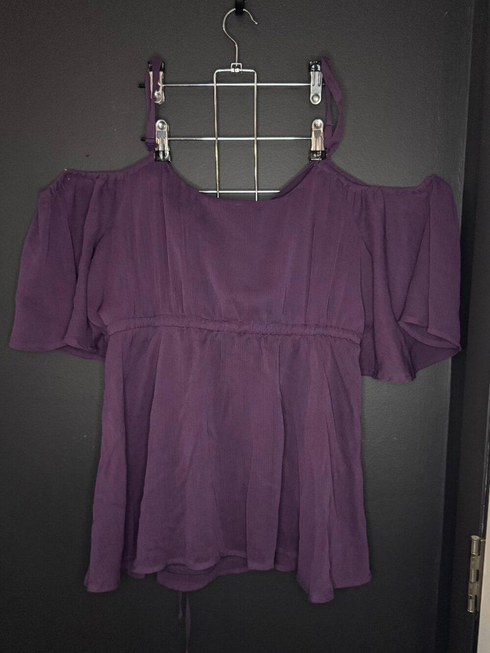 Torrid, Tank with Shoulder Sleeves, Size 2 - Picture 2 of 2